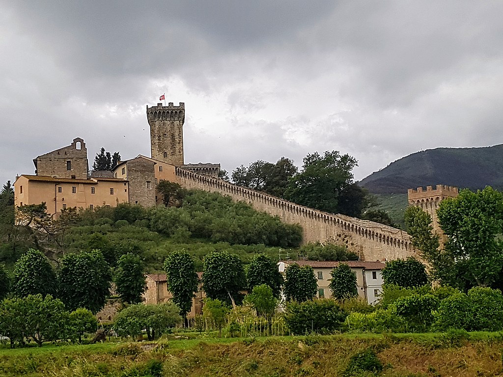 BeaMic70, CC BY-SA 4.0 <https://creativecommons.org/licenses/by-sa/4.0>, via Wikimedia Commons