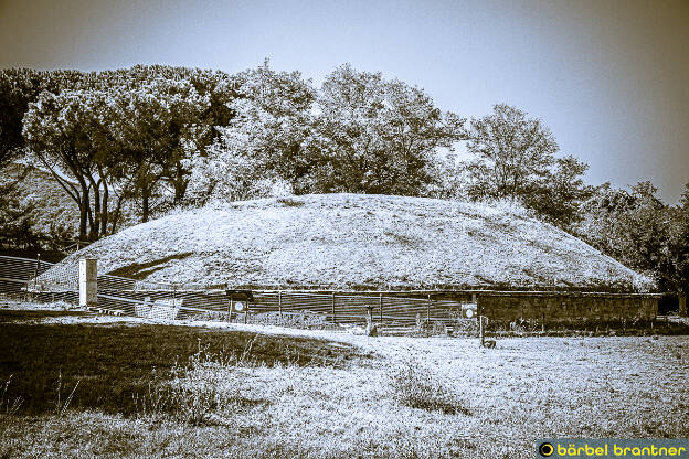 Archäologische Park von Baratti und Populonia (Etruskische Hügelgräber)