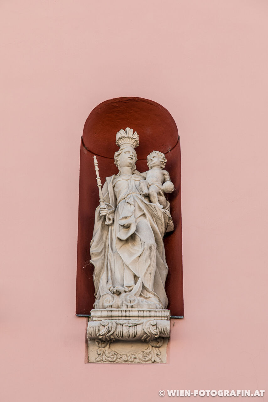 Madonna mit Kind, am Haus Hauptplatz 17