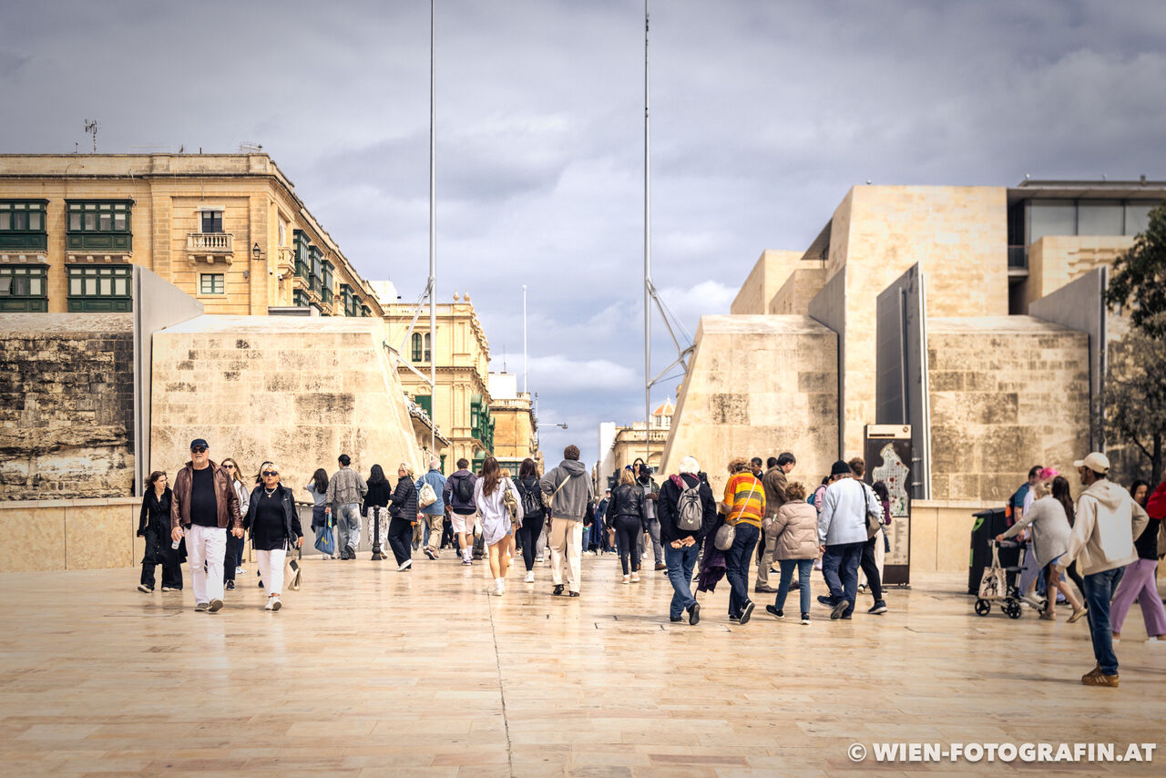 Blick zum Bieb-il Belt (City Gate)