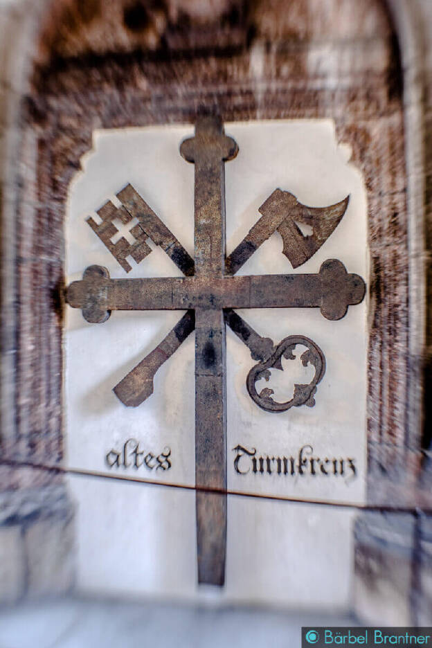 Altes Turmkreuz der Kirche St. Wolfgang