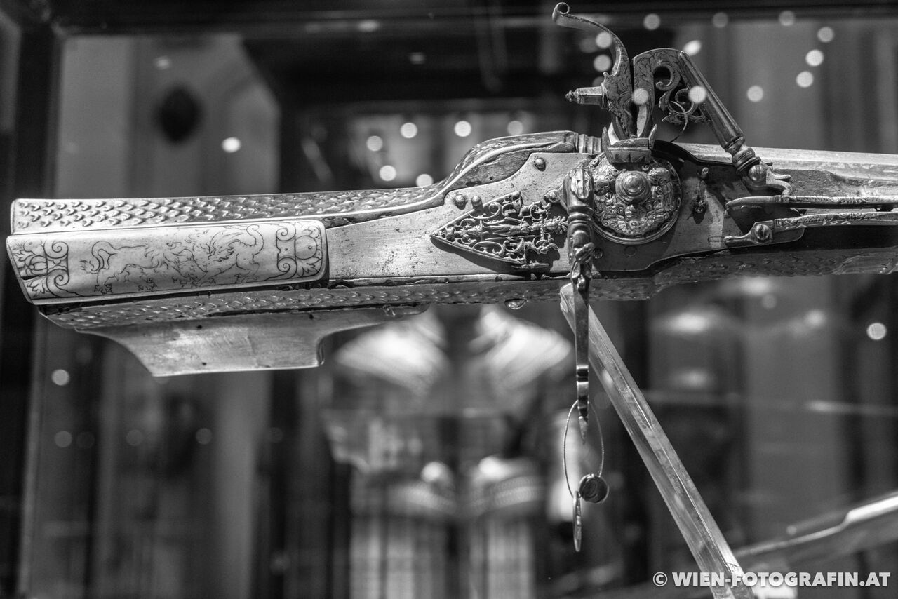 Kunstvoller Zündmechanismus eines Gewehrs