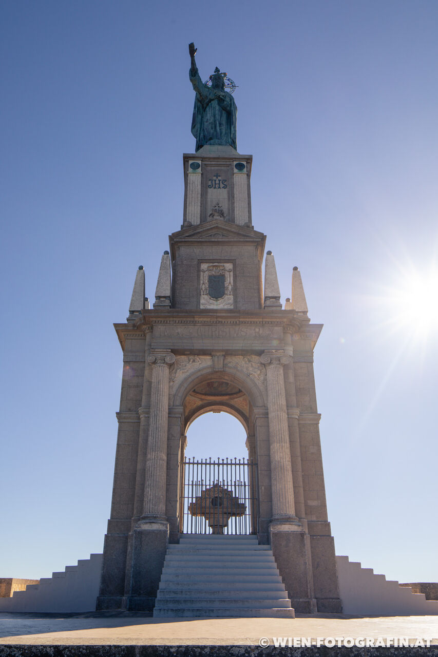 Monument des Christus Pantokrator (Cristo Rei, Cristo Rey)